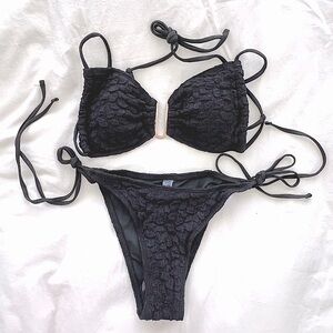 New Women’s String Bikini Small